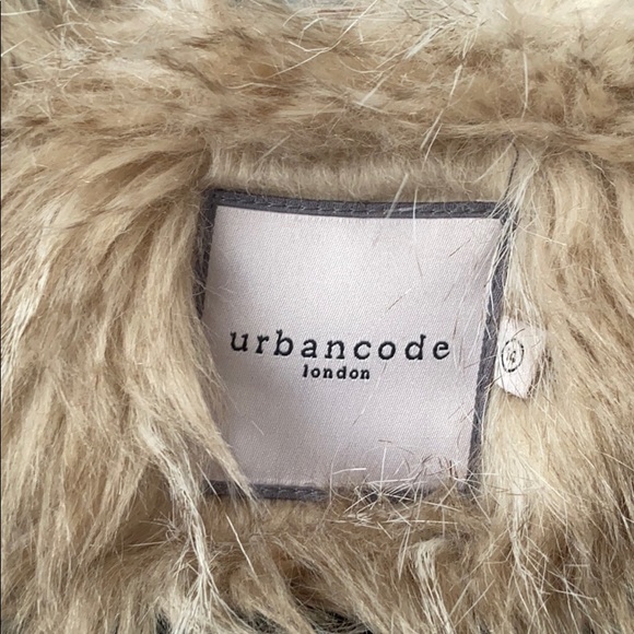 Faux fur Urban Code jacket/coat size 14 - Picture 3 of 4